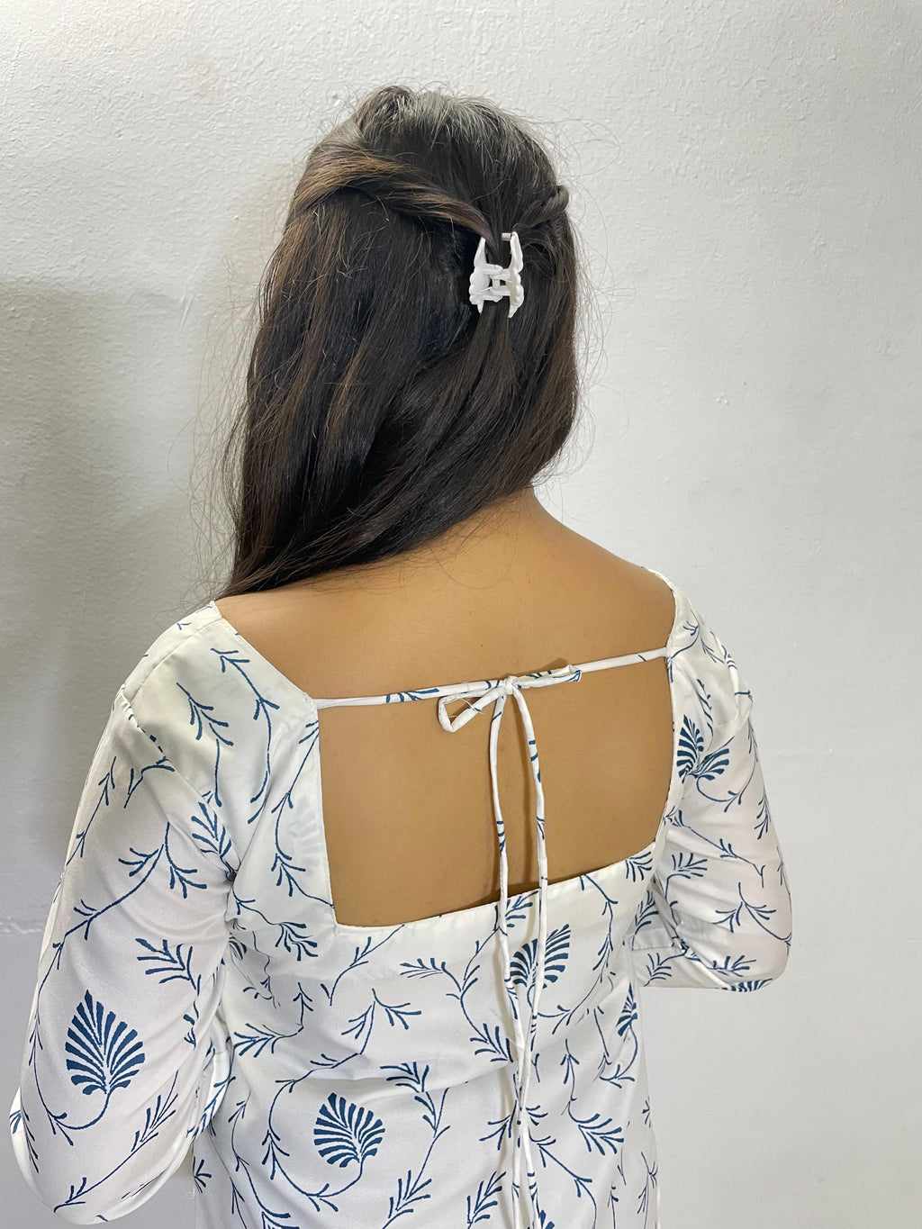 MIRA FLAT-NECK KURTI