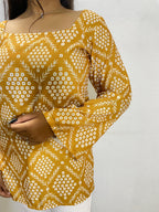 AVNI FLAT-NECK KURTI