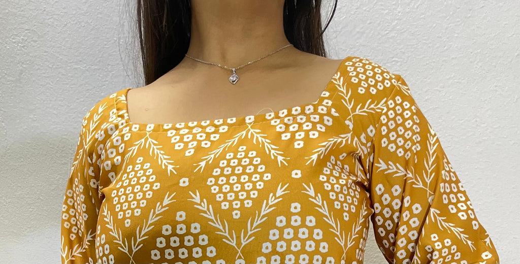 AVNI FLAT-NECK KURTI