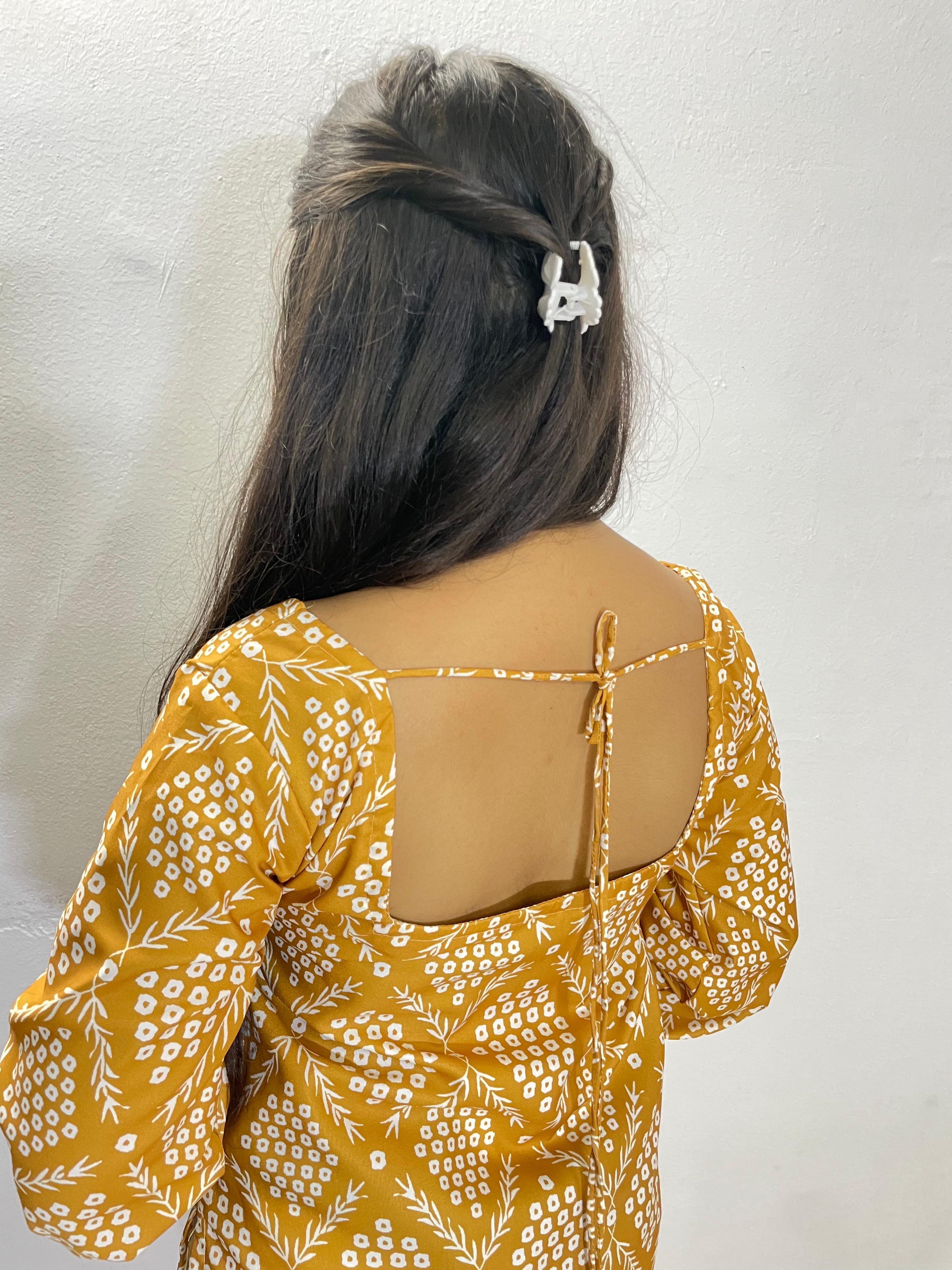 AVNI FLAT-NECK KURTI