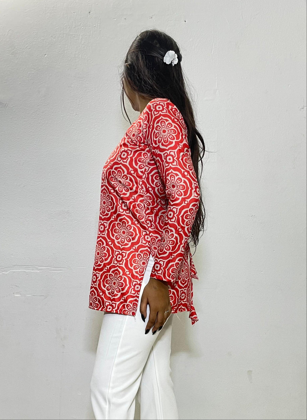 AASHVI FLAT-NECK KURTI