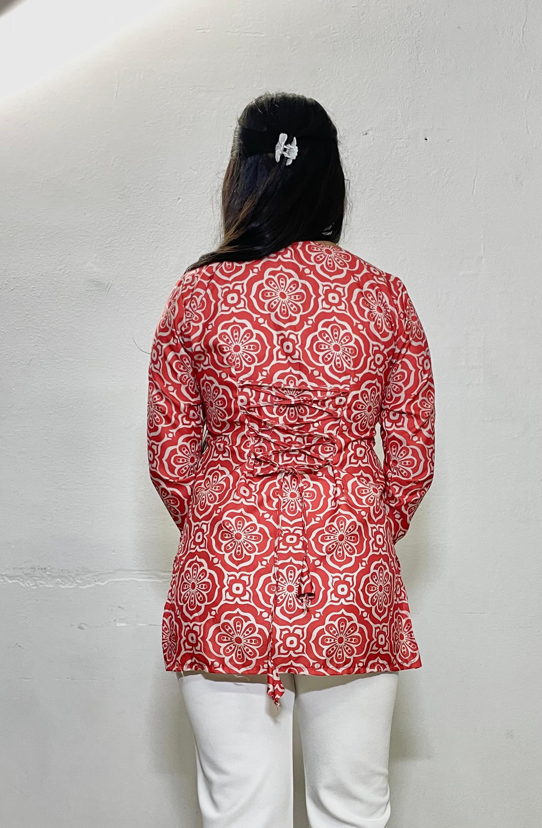 AASHVI FLAT-NECK KURTI